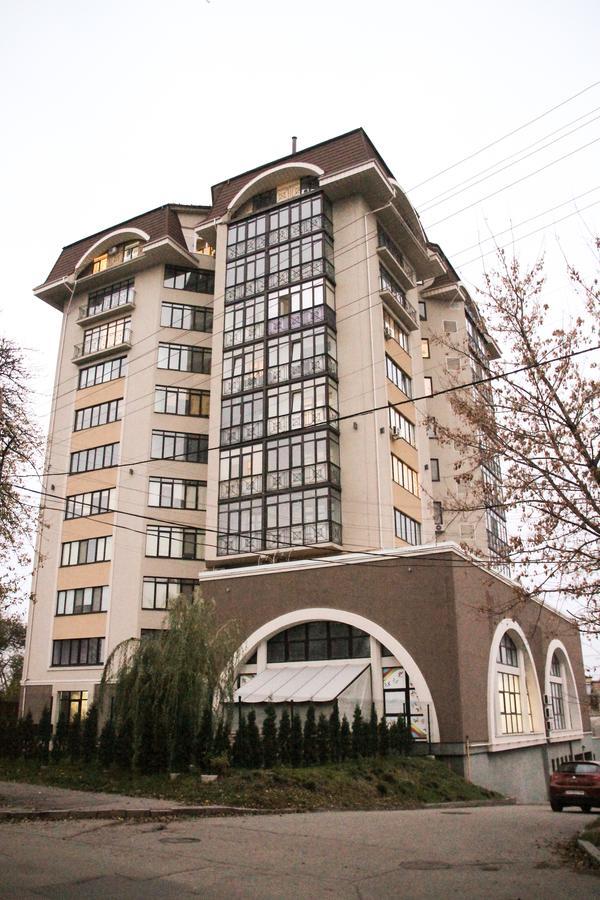 Apartment On Lukyanovska Kyiv Exterior photo